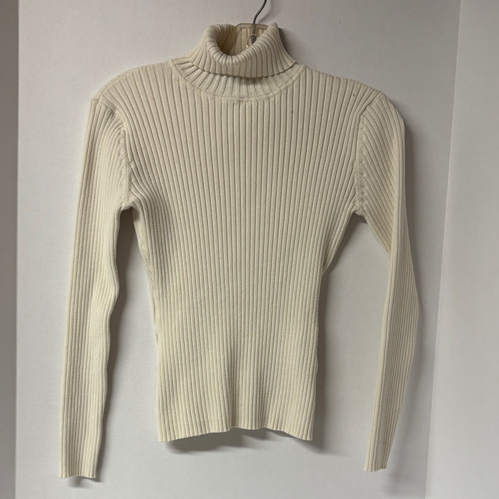 Cream Metrostyle Ladies Ribbed Turtleneck Sweater, Size M